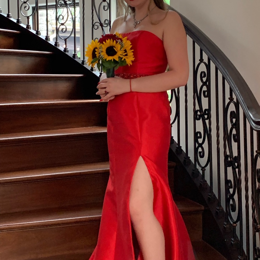 Sherri hill red gown with slit size 6